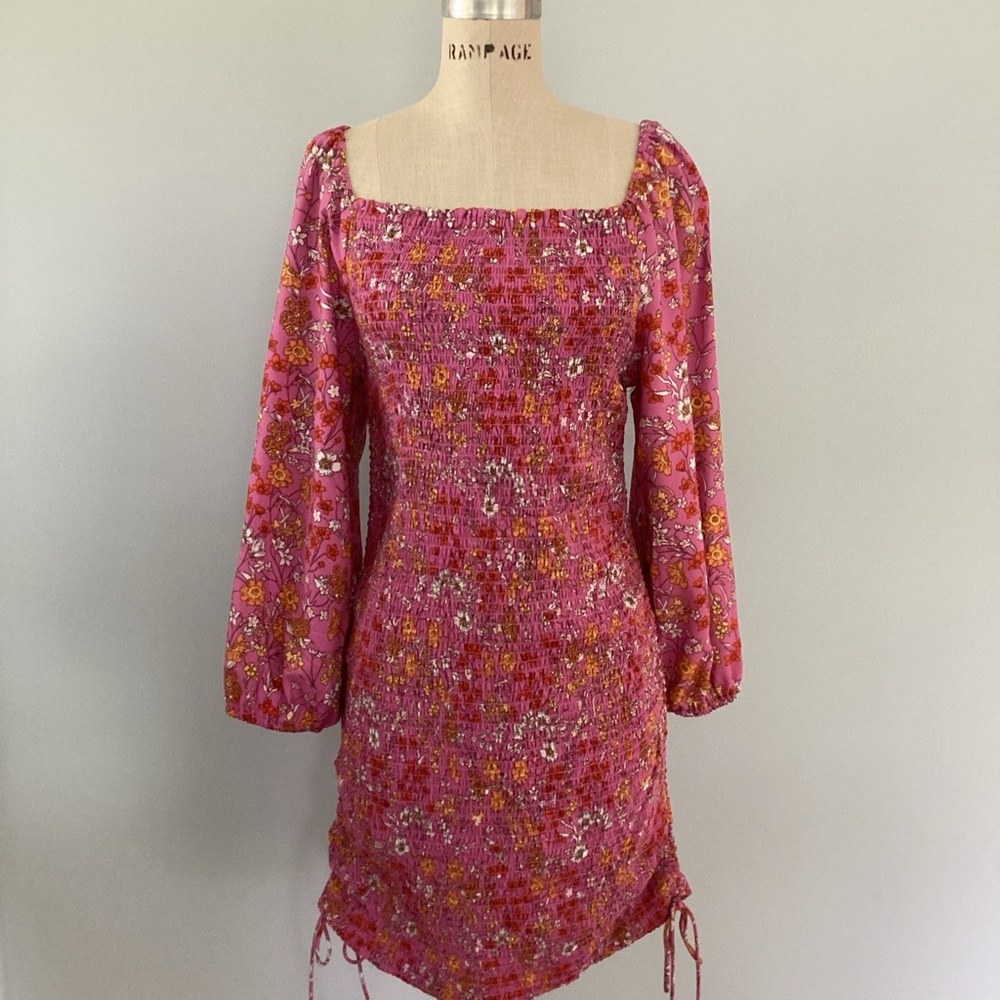 Jessica Simpson Floral Smocked Long Sleeve Dress Size Large NWT